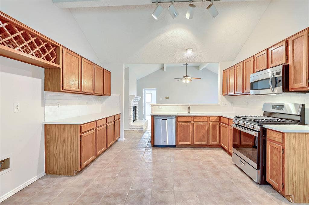 709 Bridgewater Lane, Mesquite, TX 75181 709 Bridgewater Lane, Mesquite, TX 75181