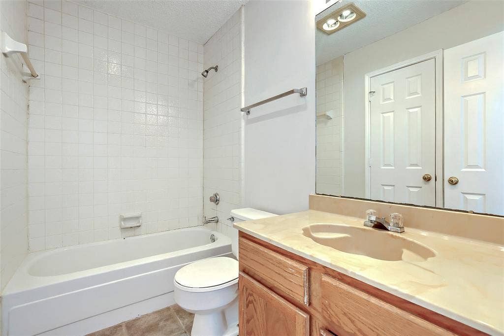 709 Bridgewater Lane, Mesquite, TX 75181 709 Bridgewater Lane, Mesquite, TX 75181