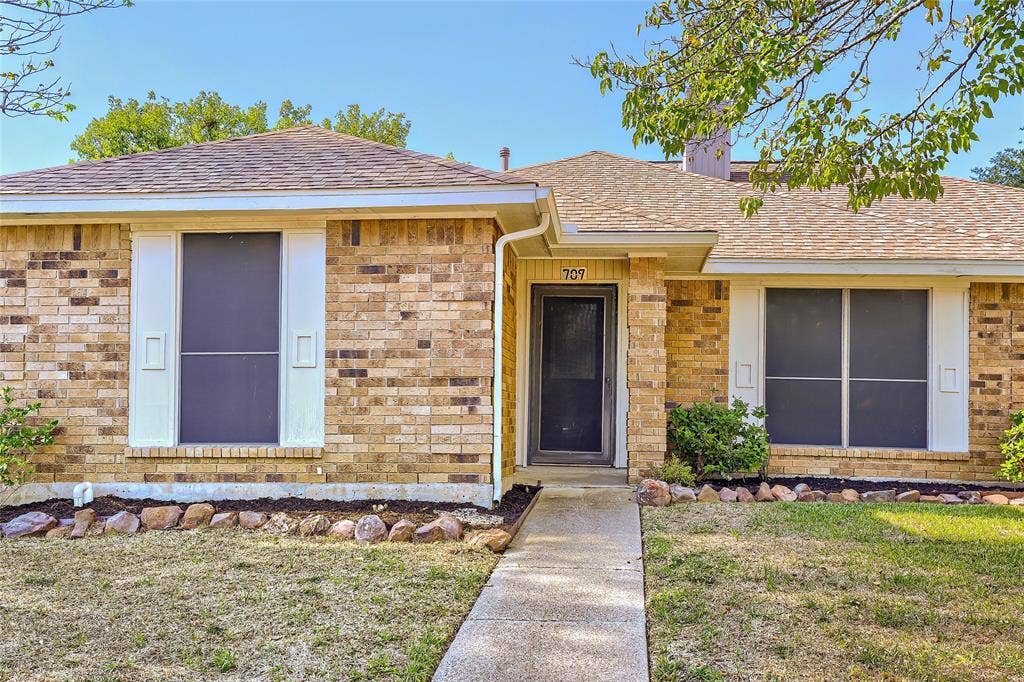 709 Bridgewater Lane, Mesquite, TX 75181 709 Bridgewater Lane, Mesquite, TX 75181