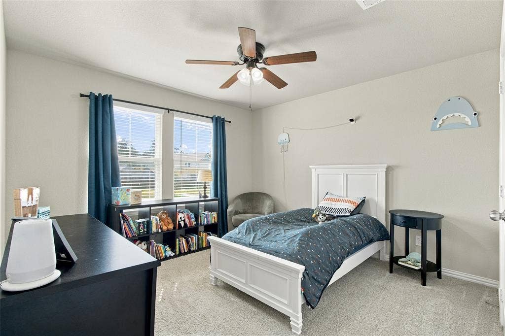1138 CR 138 Road, Oak Ridge, TX 75161 Guest bedroom #1