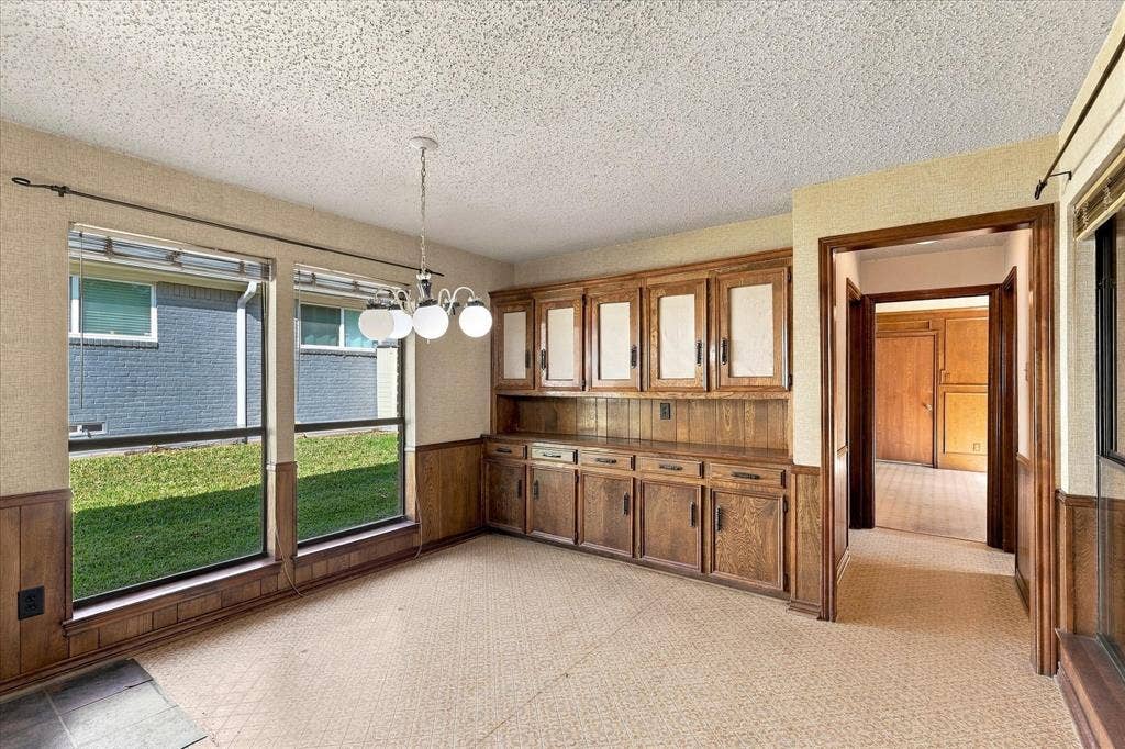 8857 Kingsley Road, Dallas, TX 75231 8857 Kingsley Road, Dallas, TX 75231