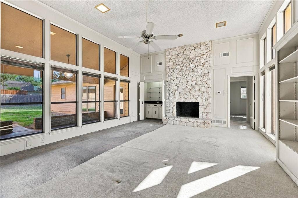 8857 Kingsley Road, Dallas, TX 75231 8857 Kingsley Road, Dallas, TX 75231