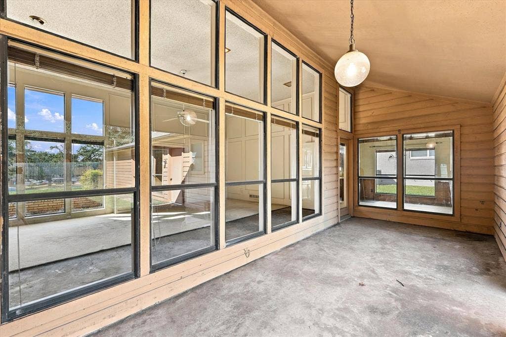 8857 Kingsley Road, Dallas, TX 75231 8857 Kingsley Road, Dallas, TX 75231