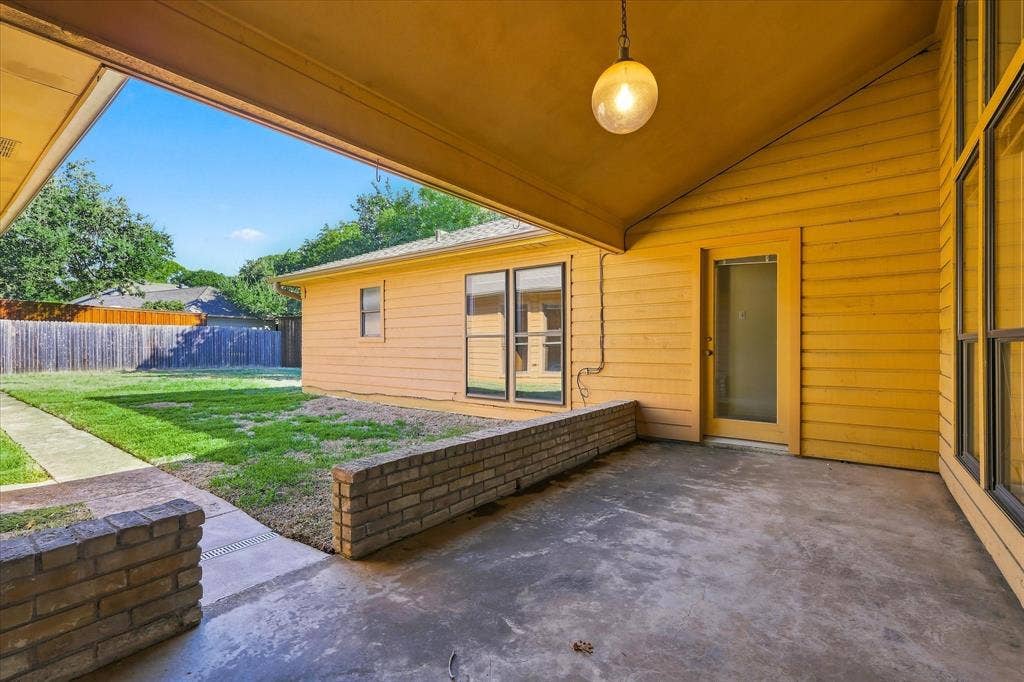 8857 Kingsley Road, Dallas, TX 75231 8857 Kingsley Road, Dallas, TX 75231