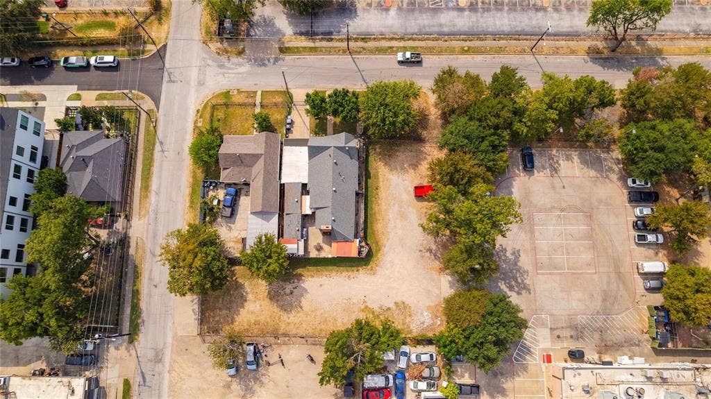 2439 Hawthorne Avenue, Dallas, TX 75219 2439 Hawthorne Avenue, Dallas, TX 75219