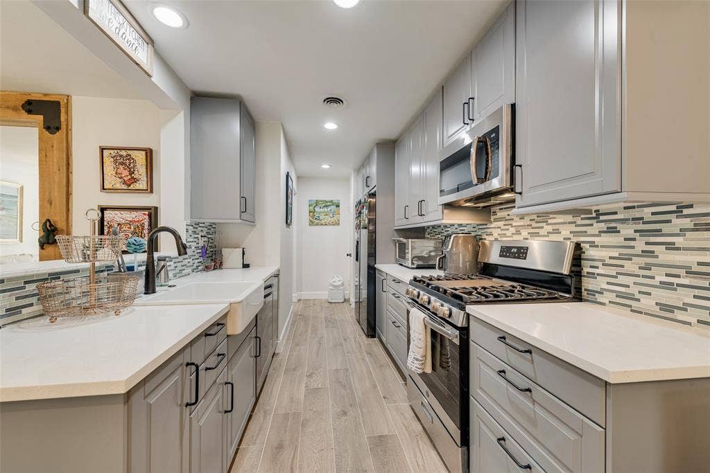 308 N Cottonwood Drive, Richardson, TX 75080