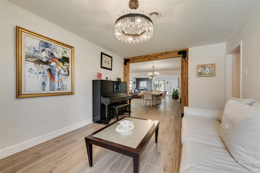 308 N Cottonwood Drive, Richardson, TX 75080