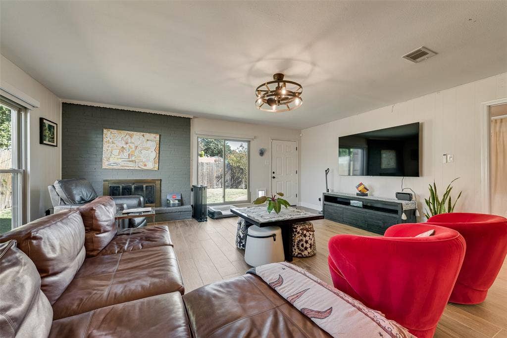 308 N Cottonwood Drive, Richardson, TX 75080