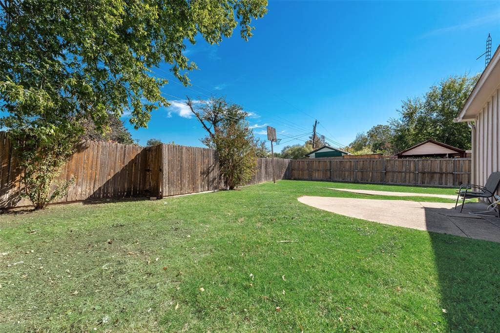308 N Cottonwood Drive, Richardson, TX 75080