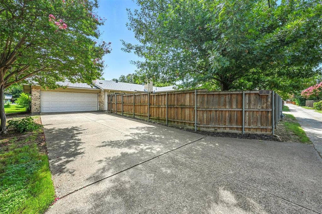 13111 Kerr Trail, Farmers Branch, TX 75244