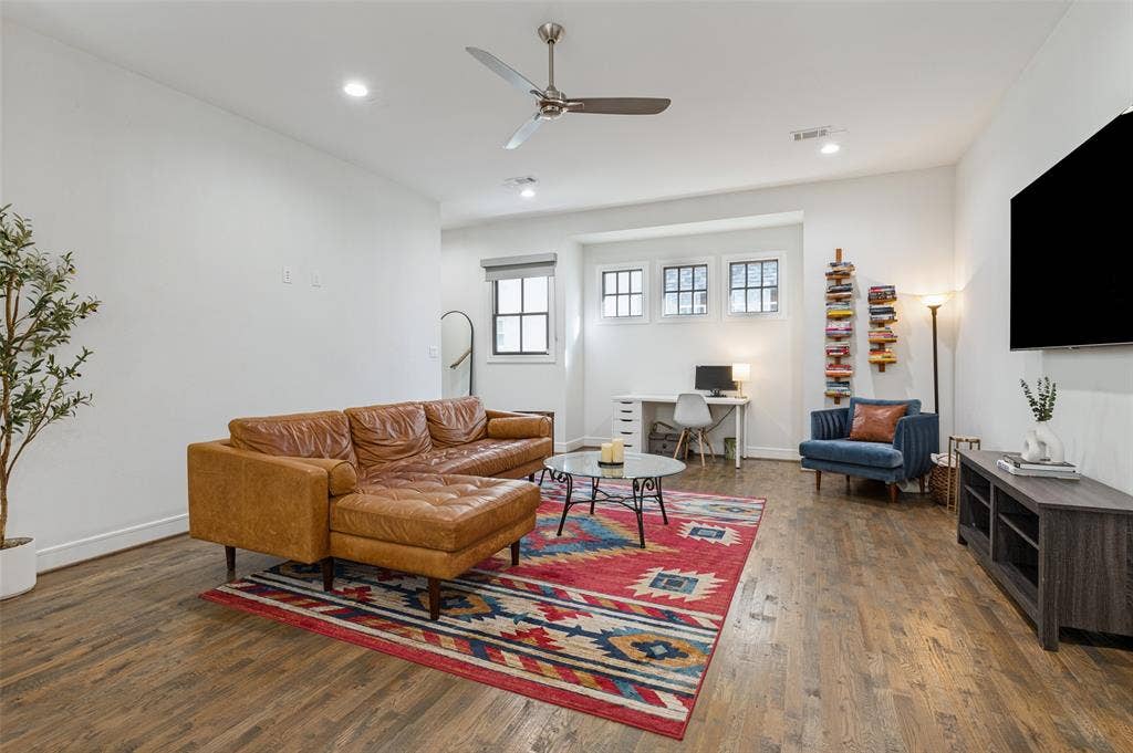 5073 Gaston Avenue, #402, Dallas, TX 75214 5073 Gaston Avenue, #402, Dallas, TX 75214