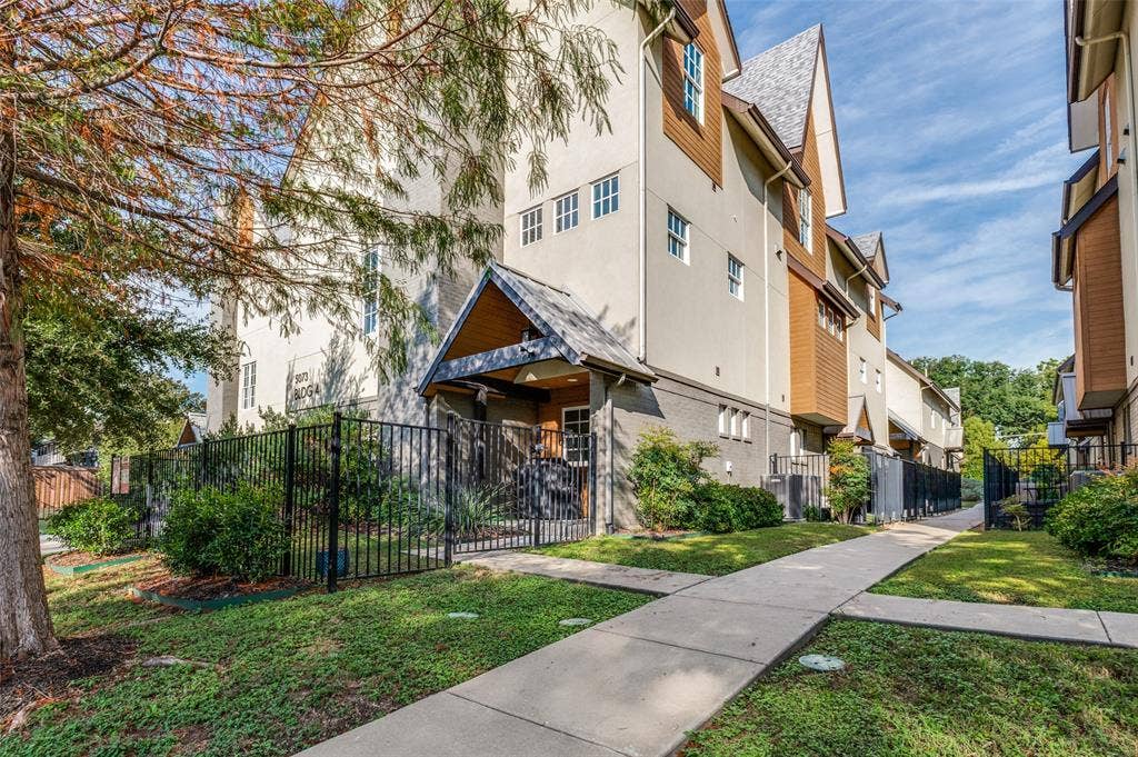 5073 Gaston Avenue, #402, Dallas, TX 75214 5073 Gaston Avenue, #402, Dallas, TX 75214