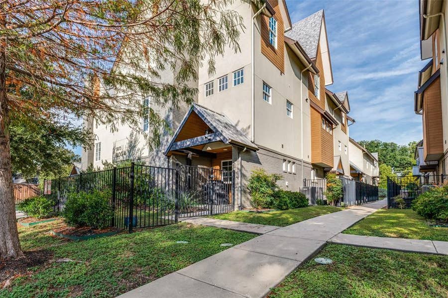 Property photo for 5073 Gaston Avenue, #403, Dallas, TX