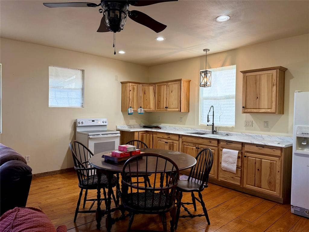 10632 State Highway 31 W, Malakoff, TX 75148 10632 State Highway 31 W, Malakoff, TX 75148