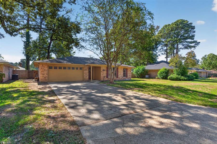 Property photo for 8716 Hollow Bluff Drive, Haughton, LA