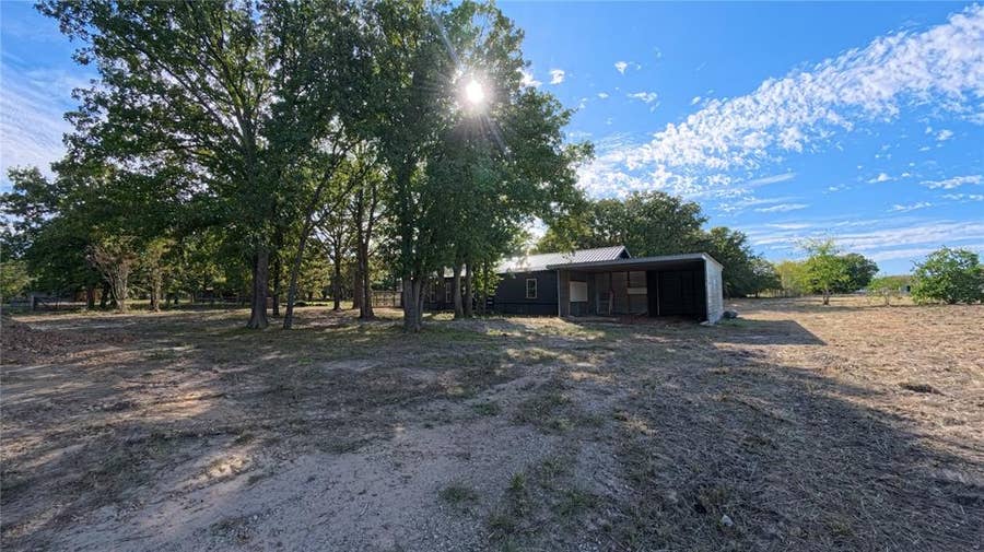 Property photo for 913 Sundance Drive, Quinlan, TX
