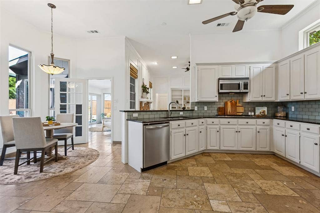7421 Hiddencreek Drive, Dallas, TX 75252