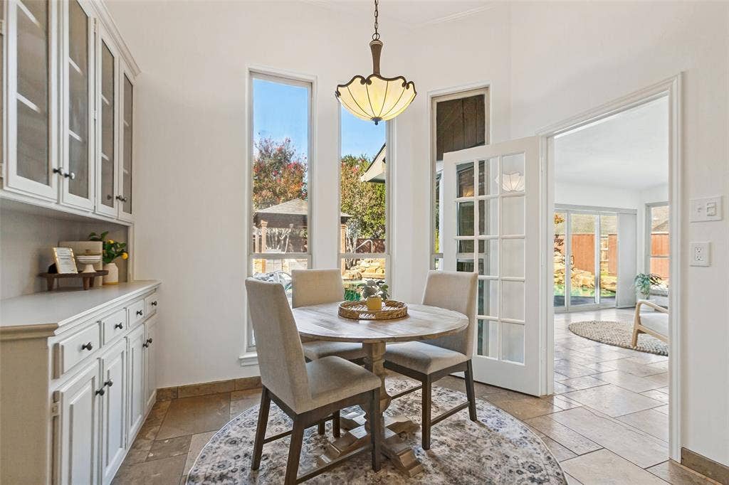 7421 Hiddencreek Drive, Dallas, TX 75252