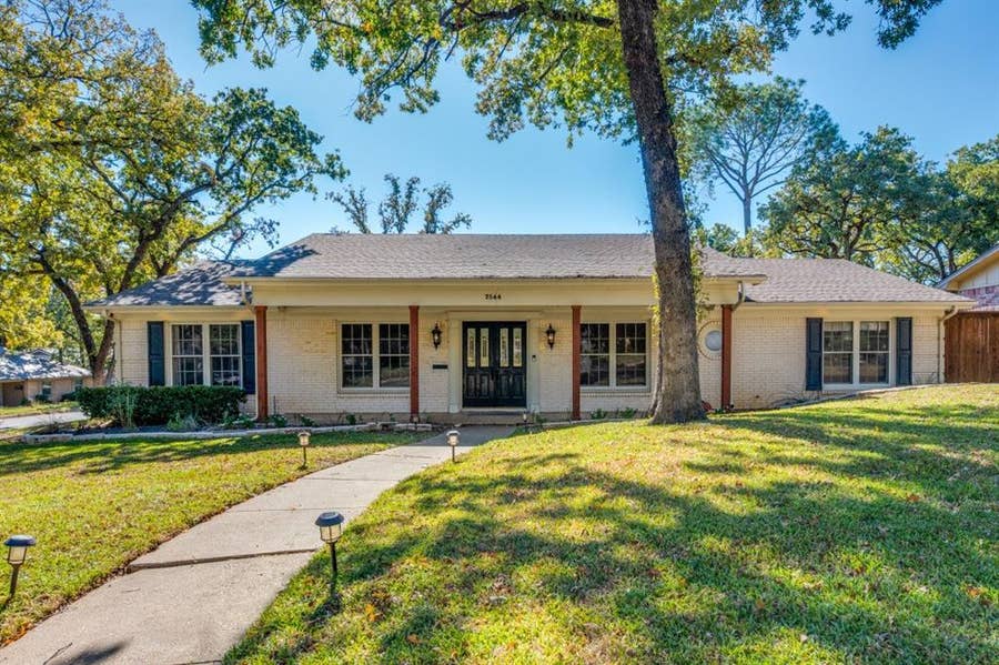 Property photo for 7544 Madeira Drive, Fort Worth, TX
