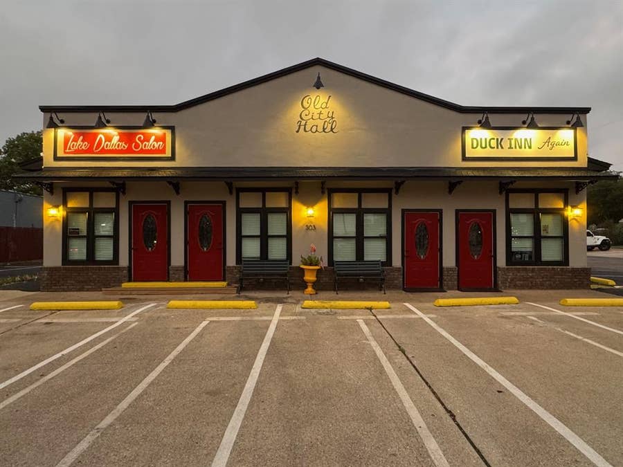 Property photo for 303 Alamo Avenue, Lake Dallas, TX