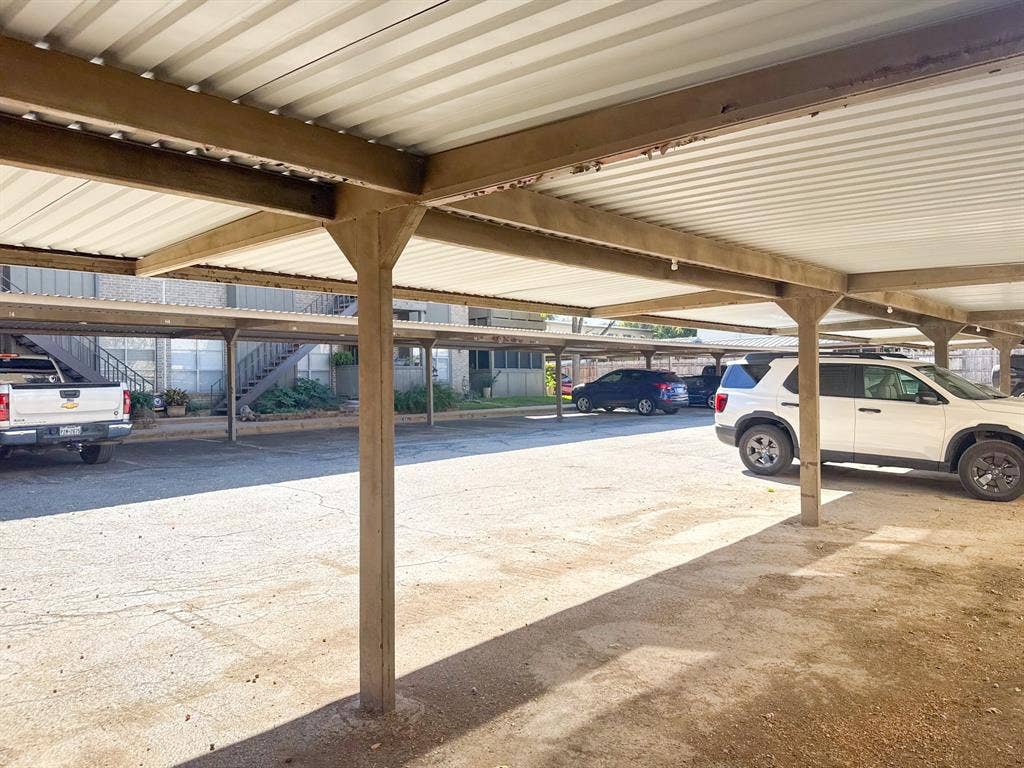 10407 High Hollows Drive, #107, Dallas, TX 75230 10407 High Hollows Drive, #107, Dallas, TX 75230