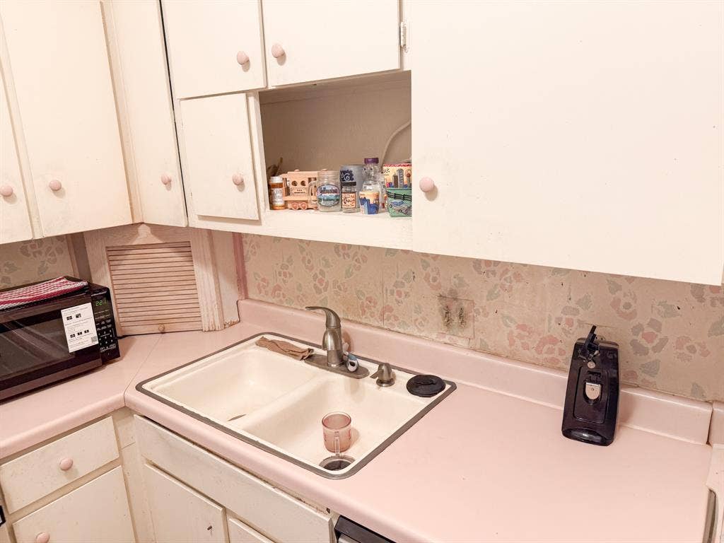10407 High Hollows Drive, #107, Dallas, TX 75230 10407 High Hollows Drive, #107, Dallas, TX 75230