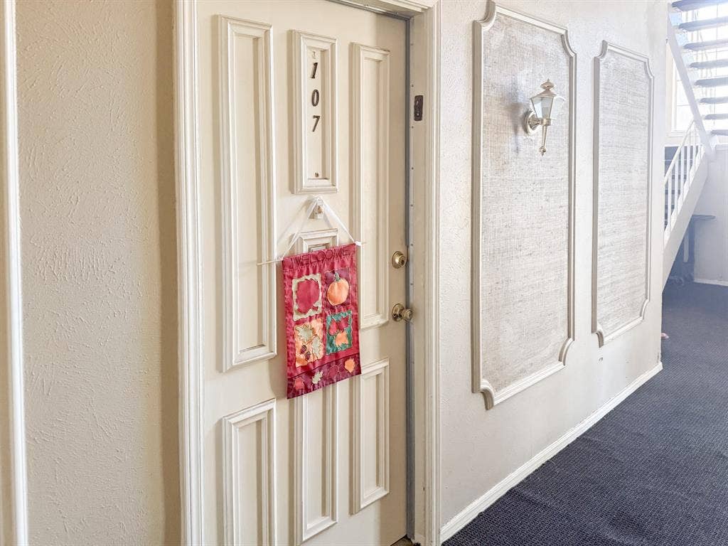 10407 High Hollows Drive, #107, Dallas, TX 75230 10407 High Hollows Drive, #107, Dallas, TX 75230
