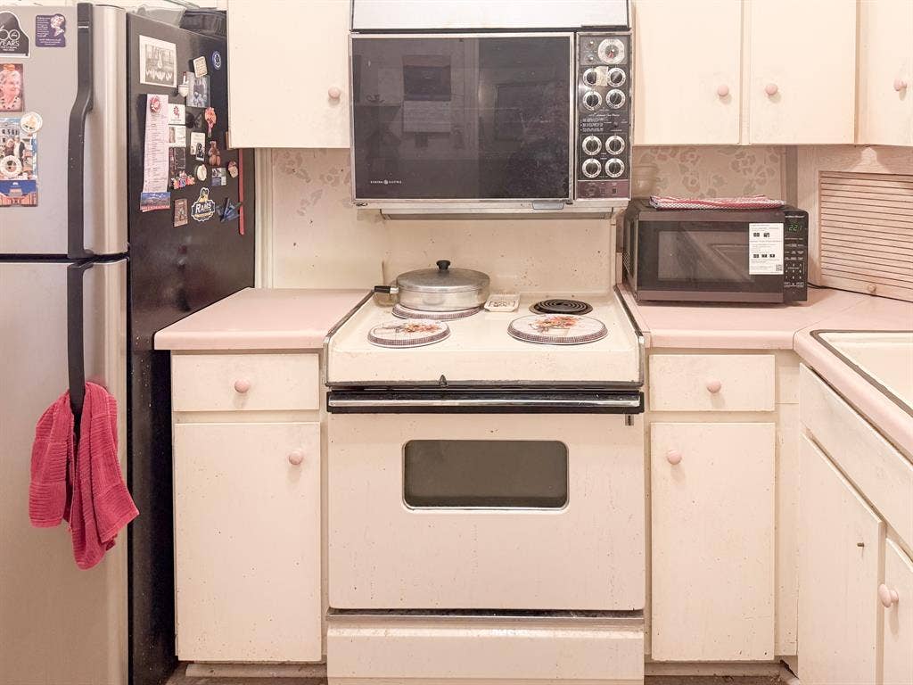 10407 High Hollows Drive, #107, Dallas, TX 75230 10407 High Hollows Drive, #107, Dallas, TX 75230