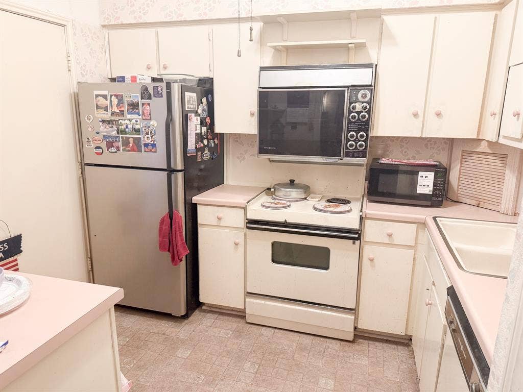 10407 High Hollows Drive, #107, Dallas, TX 75230 10407 High Hollows Drive, #107, Dallas, TX 75230