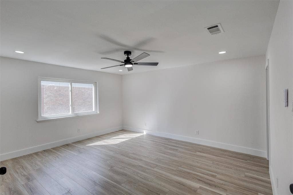 3726 Ruidosa Avenue, Dallas, TX 75228