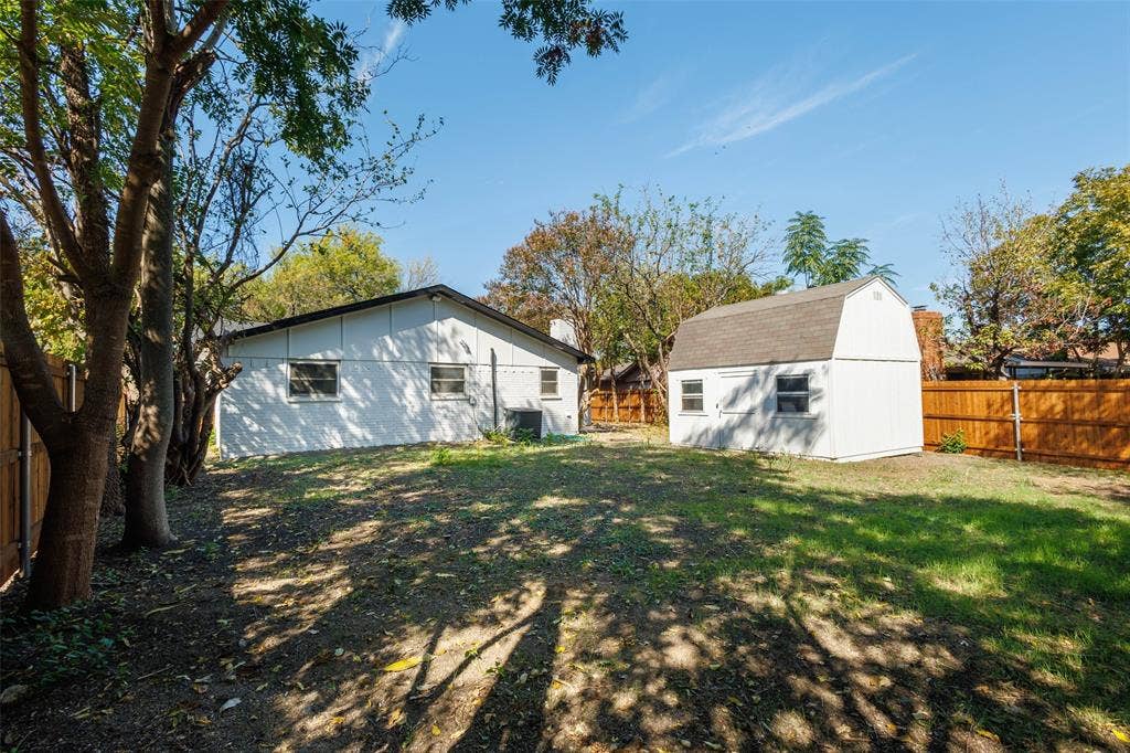3726 Ruidosa Avenue, Dallas, TX 75228