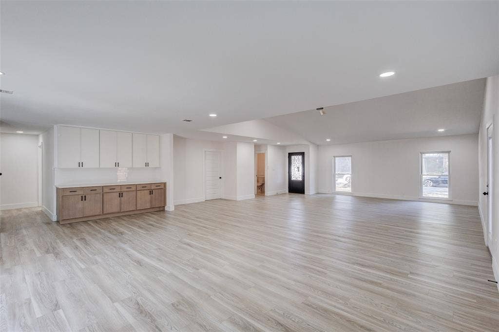 3726 Ruidosa Avenue, Dallas, TX 75228