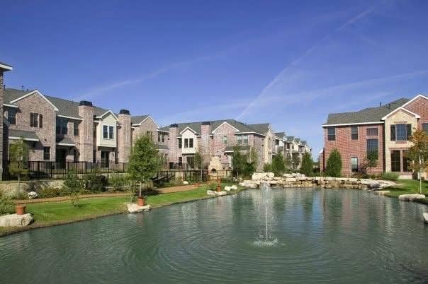 2113 Grove Park Lane, Richardson, TX 75080 Photo from community FB page of pond