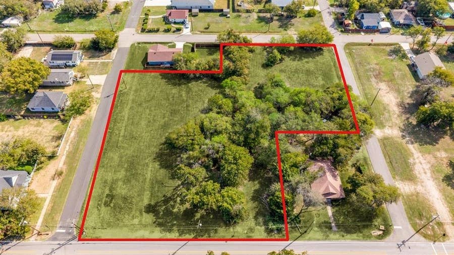 Property photo for 204 S Oklahoma Drive, Celina, TX