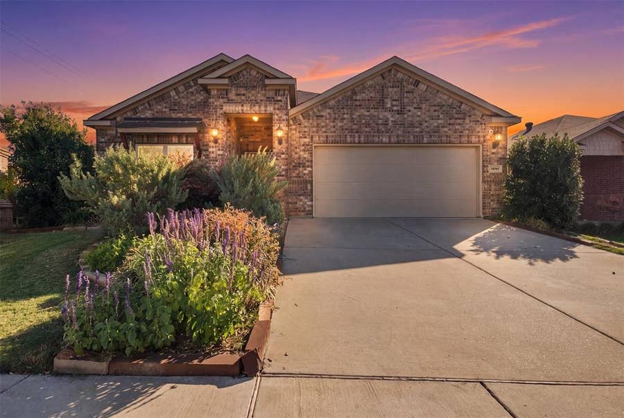 Property photo for 10501 Alpine Meadow Lane, Fort Worth, TX