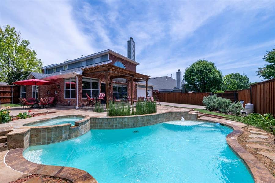 Property photo for 11761 Waterford Lane, Frisco, TX