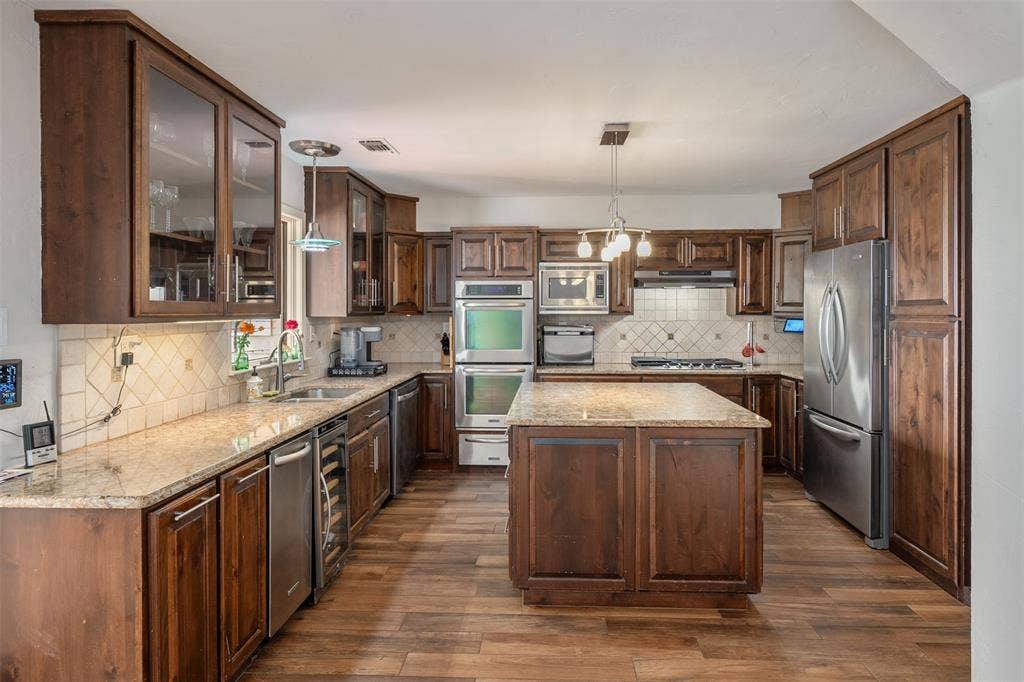 205 Shoreline Drive, Star Harbor, TX 75148
