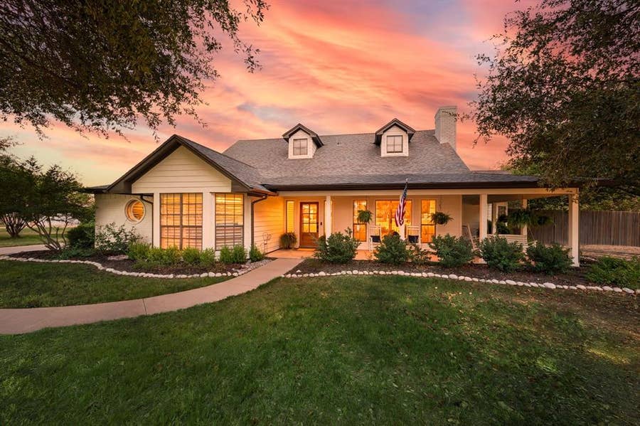 Property photo for 2405 N Carroll Avenue, Southlake, TX