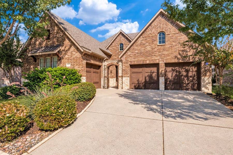 Property photo for 3213 Balmerino Lane, The Colony, TX