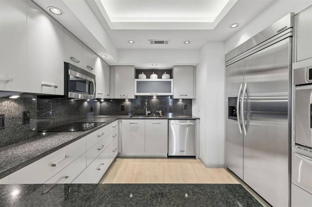 5200 Keller Springs Road, #425 and 427, Dallas, TX 75248 5200 Keller Springs Road, #425 and 427, Dallas, TX 75248