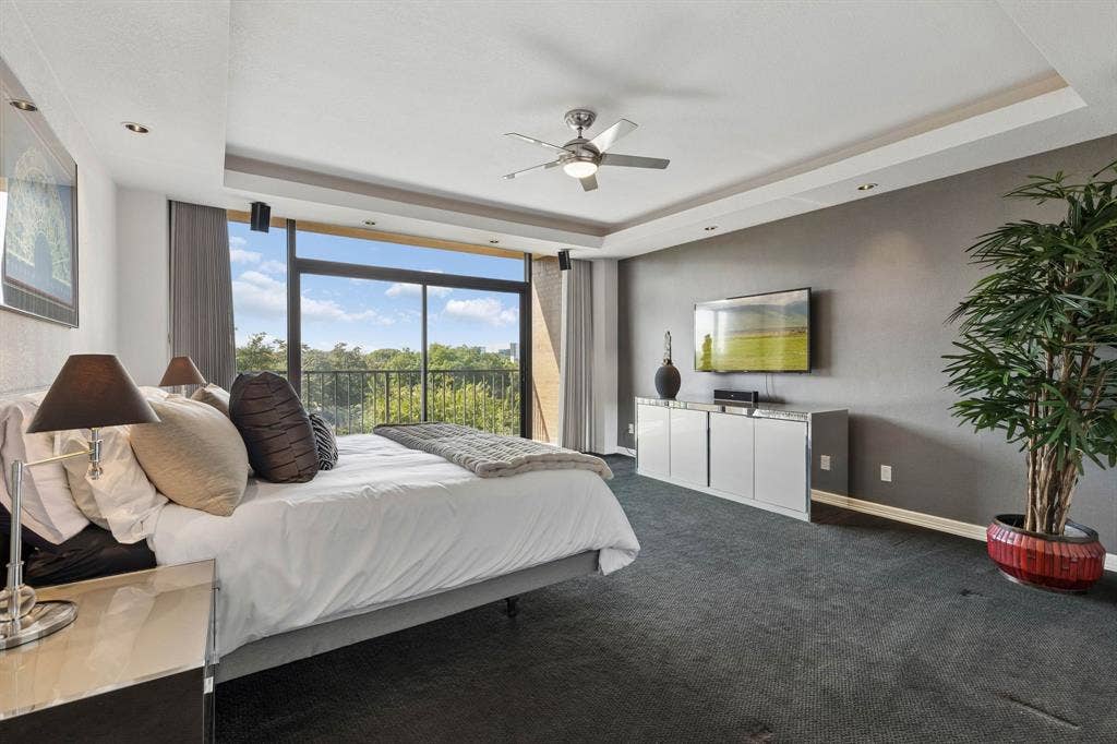 5200 Keller Springs Road, #425 and 427, Dallas, TX 75248 5200 Keller Springs Road, #425 and 427, Dallas, TX 75248