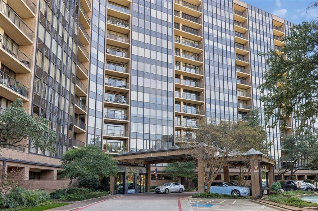 5200 Keller Springs Road, #425 and 427, Dallas, TX 75248 5200 Keller Springs Road, #425 and 427, Dallas, TX 75248