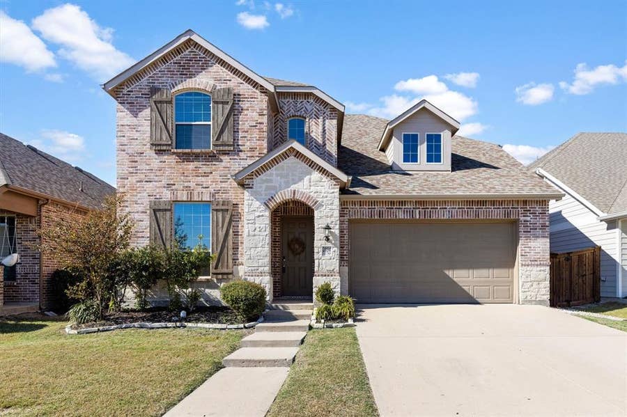 Property photo for 2034 Clearmist Way, Royse City, TX