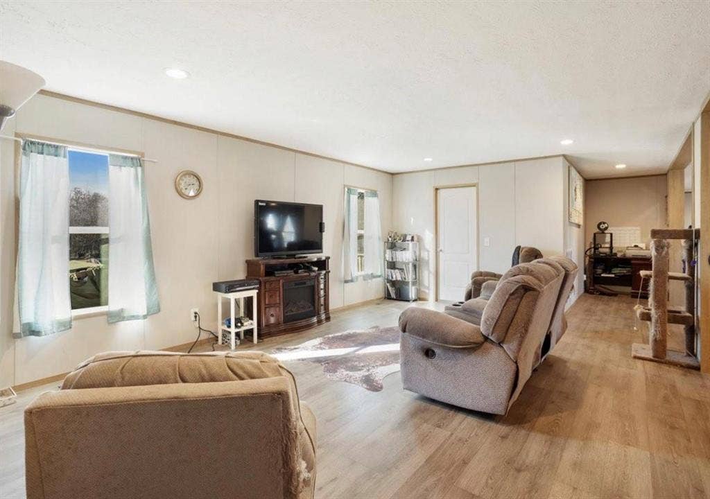5740 County Road 1091, Celeste, TX 75423 5740 County Road 1091, Celeste, TX 75423