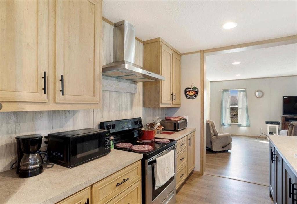5740 County Road 1091, Celeste, TX 75423 5740 County Road 1091, Celeste, TX 75423