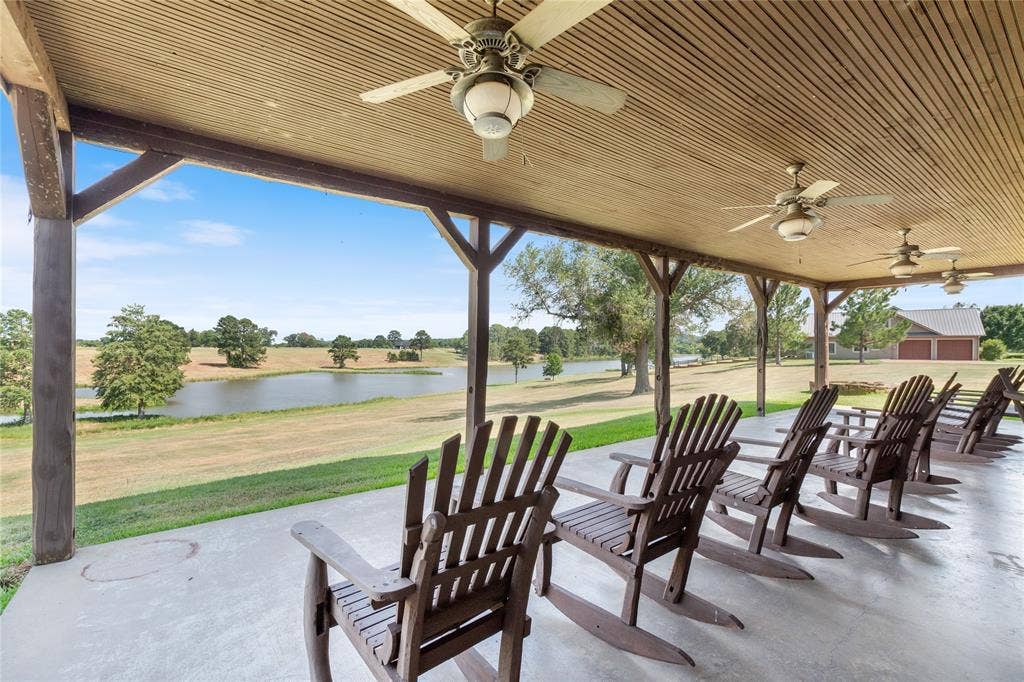 Community Patio overlooking the lake