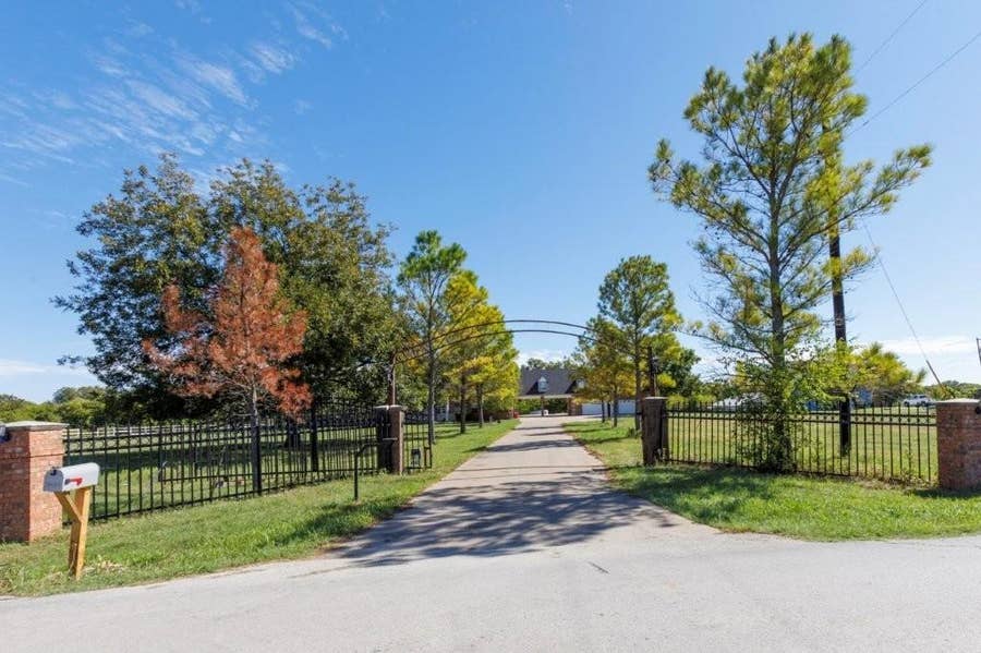 Property photo for 5259 County Road 4098, Kaufman, TX