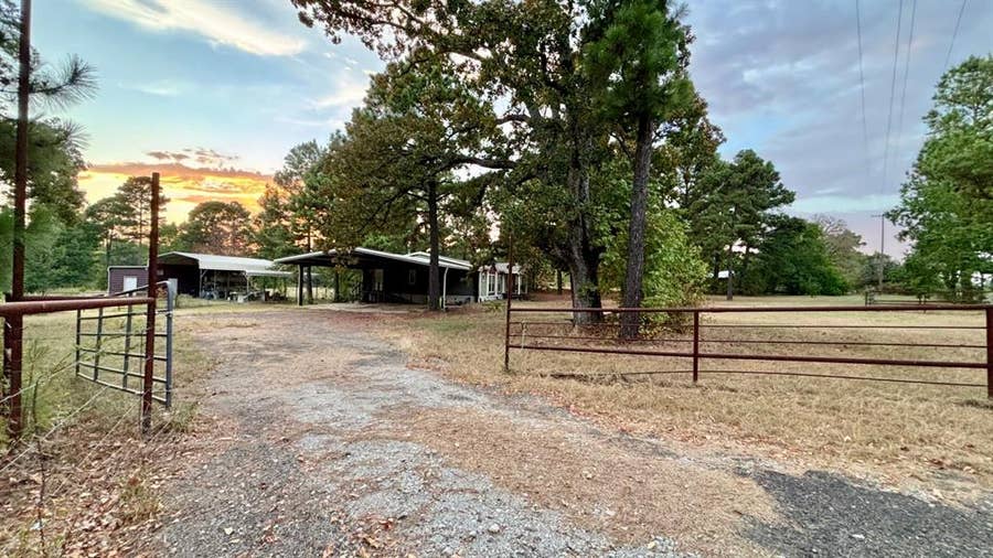 Property photo for 475 County Road 1150, Quitman, TX