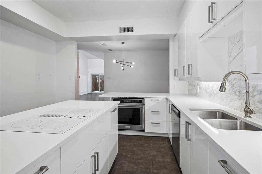 12446 Montego Plaza, Dallas, TX 75230 12446 Montego Plaza, Dallas, TX 75230