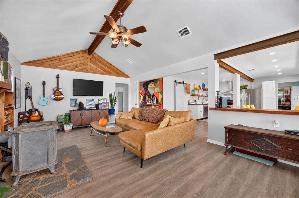 2705 Solar Court, Granbury, TX 76049 2705 Solar Court, Granbury, TX 76049